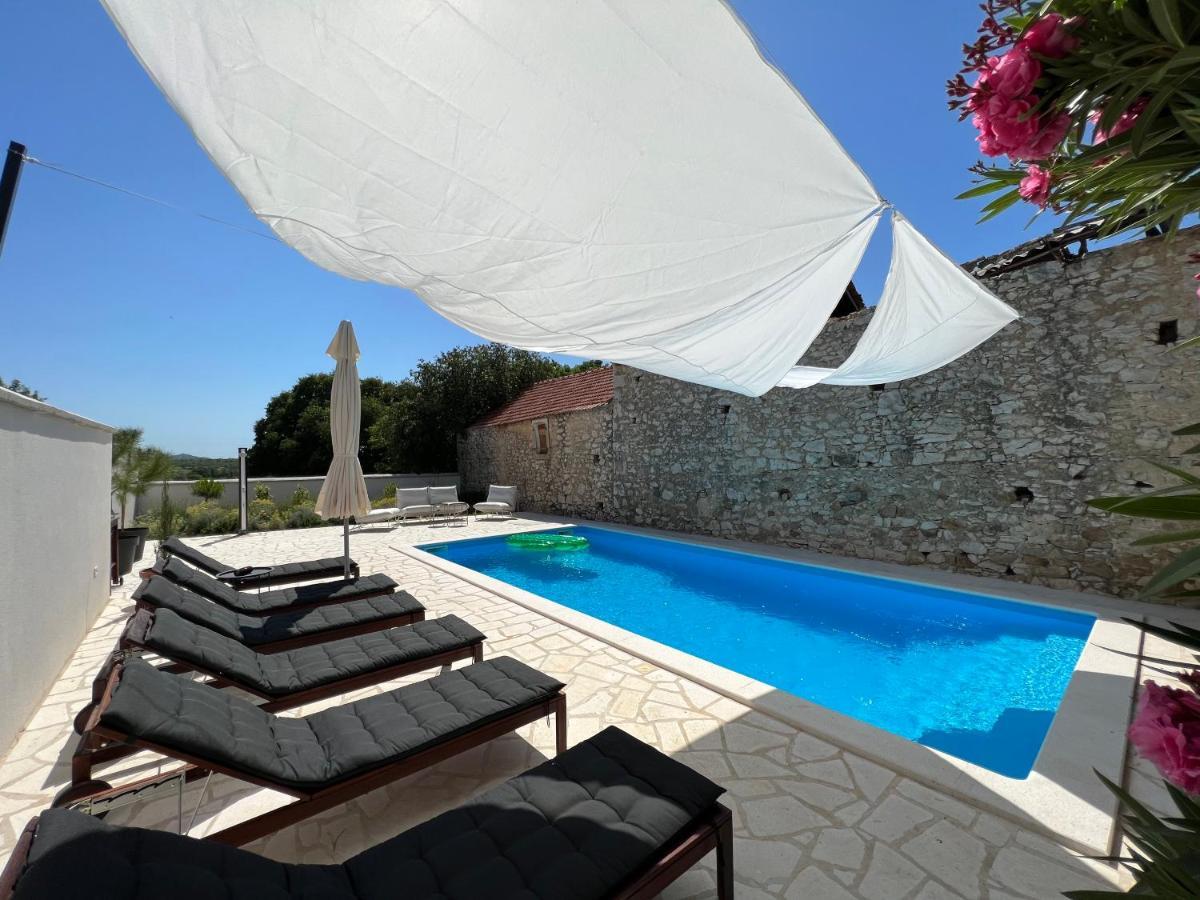Boutique House Ika With Private Swimming Pool Villa Stankovci  Exterior photo